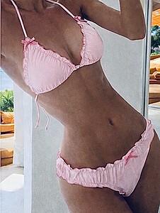 Toronto Escort name: Lucia | Service location: Toronto & Greater Area | Age: 35 | Height: 5' 9" | Weight: 140lbs | Measurement: 32C-30-34 | Nationality: Latina | Hair-color: Brown | Eye-color: Brown | Dress-size: 2 | Disability-friendly: Yes